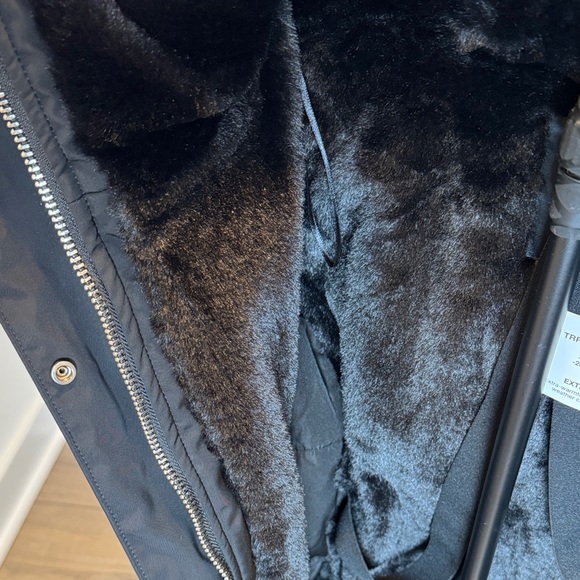 Zara Women’s Black Faux Fur Hooded Jacket size Small NWT - Picture 9 of 12